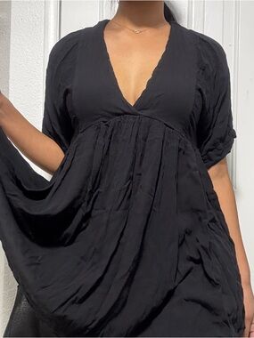 Black Babydoll Top w/ Shell Back Tie